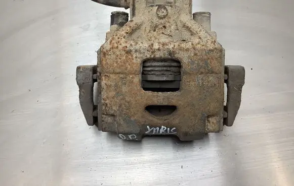 Toyota Yaris Front brake caliper 