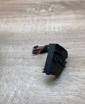 BMW 5 F10 F11 Plug wire 6913648