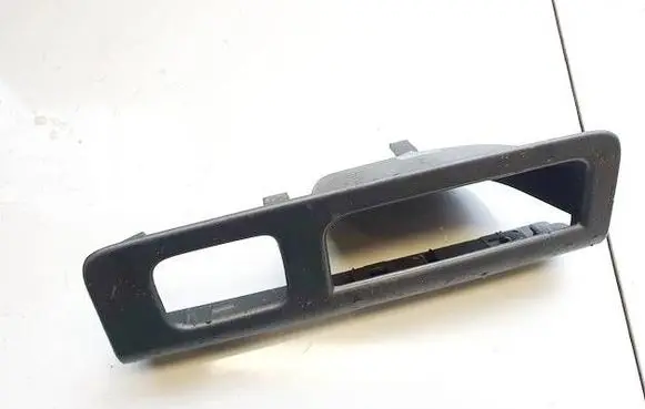 Volvo V50 Front door window switch trim 8679478
