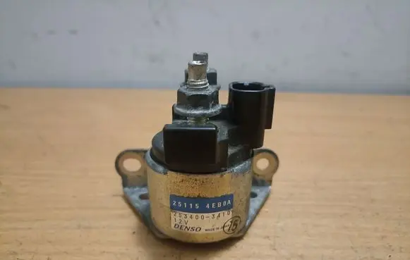 Nissan X-Trail T32 Ignition-blocking relay 251154EB0A 2534003410