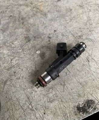 Opel Adam Fuel injector 0280158181