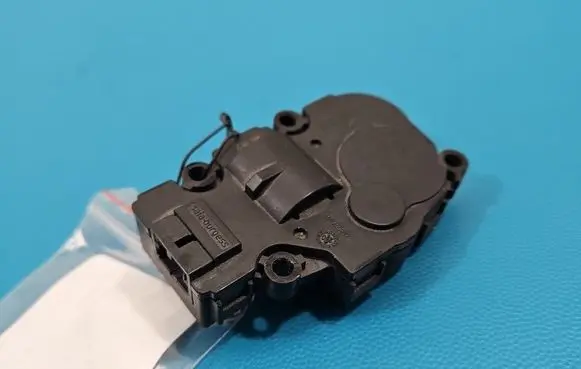 Mercedes-Benz Vito Viano W447 A/C air flow flap actuator/motor EH620003 IMPRK1528629