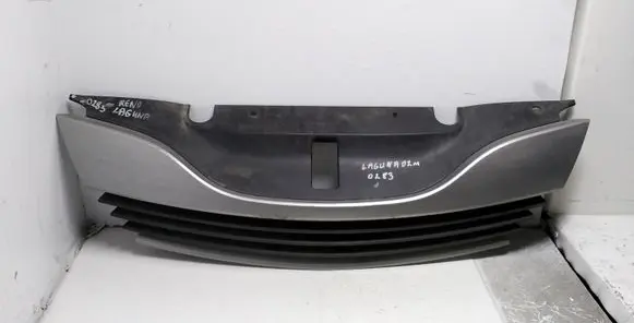 Renault Laguna II Front grill 8200012581