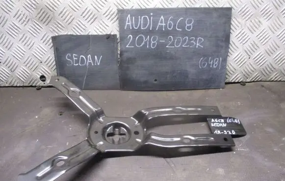 Audi A6 S6 C8 4K Spare wheel bolt 4K080271744
