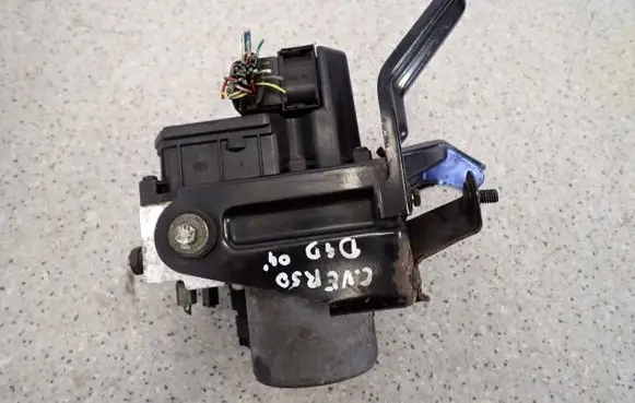 Toyota Corolla Verso AR10 ABS Pump 895410F010