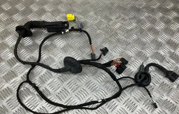 Audi A5 8T 8F Front door wiring loom 8T0971030L