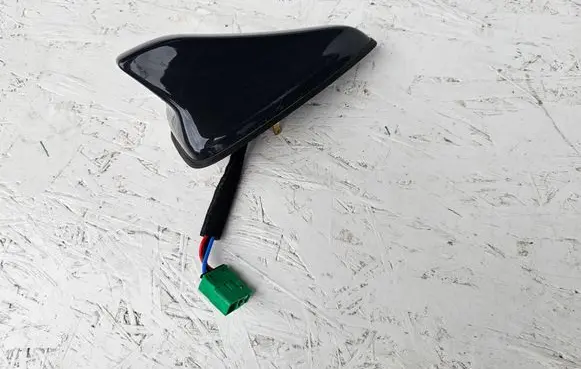 KIA Pro Cee'd III Aerial GPS antenna 96210J7700