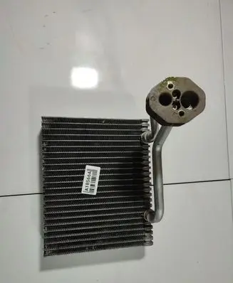 A/C cooling radiator (condenser)