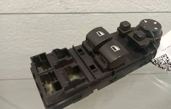 BMW 6 E63 E64 Electric window control switch 8029906 MT39AB00061 05W40E01