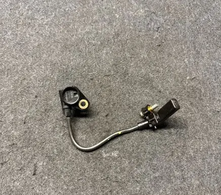 BMW 4 F32 F33 Crankshaft position sensor 7582842