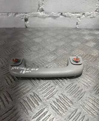 KIA Sportage Rear interior roof grab handle