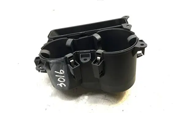 Cup holder front