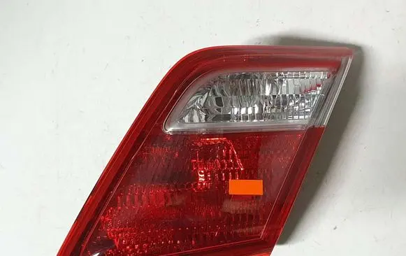 Toyota Camry Tailgate rear/tail lights 8158133130