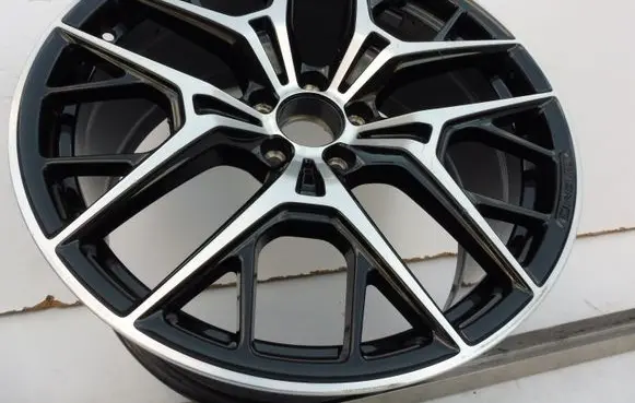 Mercedes-Benz E W214 R20 alloy rim A2144011800