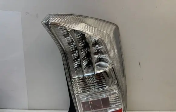 Toyota Prius (XW30) Rear/tail lights P8007