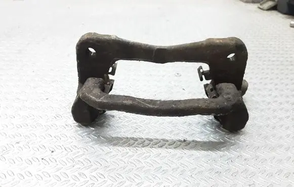 Toyota Avensis Verso Brake caliper pad carrier rear 