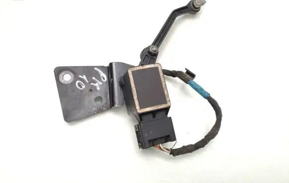 Mercedes-Benz ML W164 Headlight/headlamp level sensor A0105427717 A1643280140