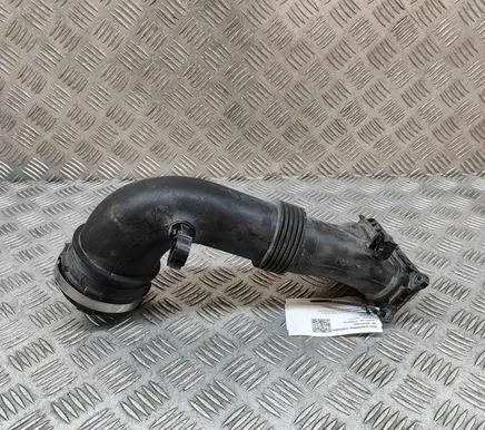 Renault Zoe Air intake duct part 290935816R