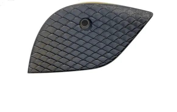 Mercedes-Benz C W205 Front bumper lower grill A2058856001 A26899