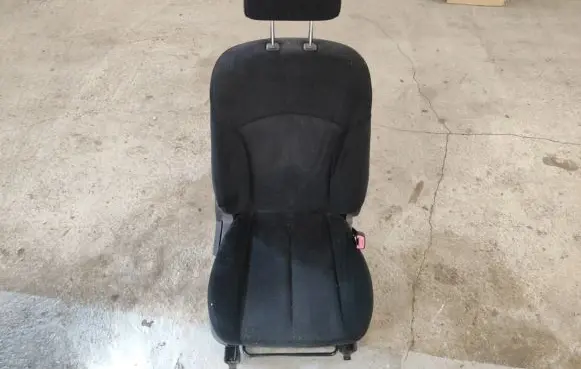 Subaru Outback Front passenger seat 