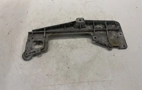 Volkswagen PASSAT B6 EGR valve cooler bracket 03G131159