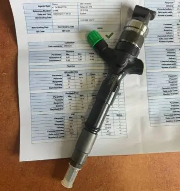 Toyota Land Cruiser (J120) Fuel injector 2367030080 2367030180 2367030210