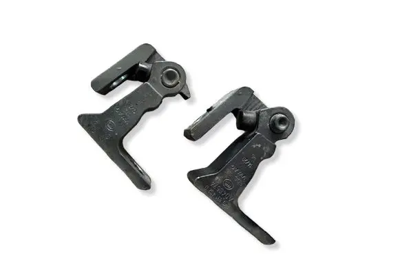 Volkswagen Amarok Front door hinge set 8K0831402A