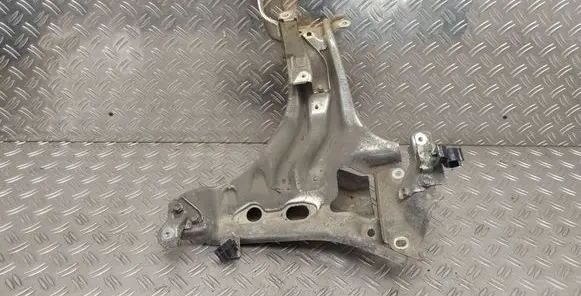 Toyota Auris E180 Voltage converter inverter 