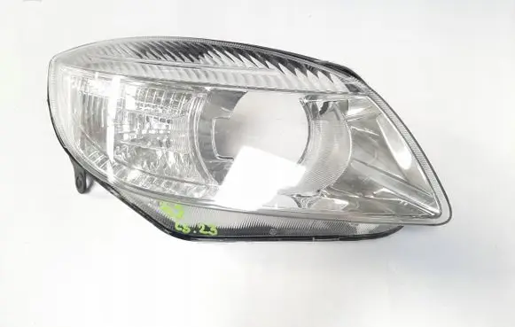Skoda Fabia Mk2 (5J) Headlight/headlamp