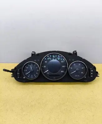Mercedes-Benz CLS C219 Speedometer (instrument cluster) A2195401711 110080310005