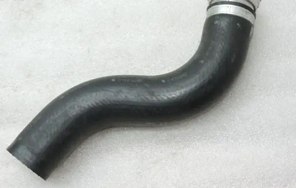 Toyota Avensis T250 Intercooler hose/pipe 1734226071