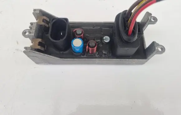 Audi A8 S8 D3 4E Heater blower motor/fan resistor 4E0820521B