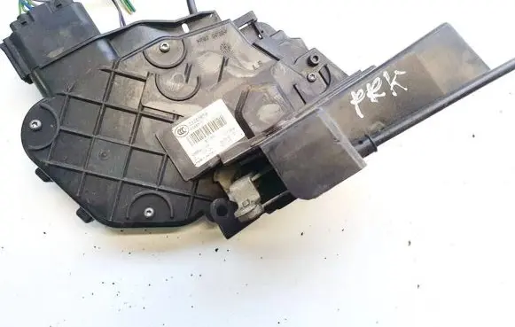 Volvo V70 Front door lock 01253673 986892-104 01253673986892-104