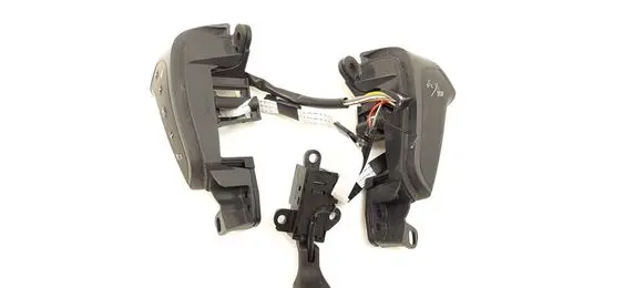 Toyota Avensis T250 Steering wheel buttons/switches 75B070 1950W4G