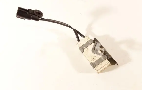 Coolant fan relay