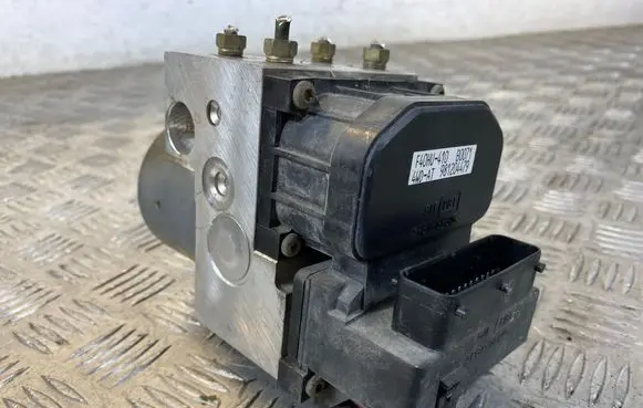Subaru Forester SF ABS Pump 27531FC000 87273129 11000040680