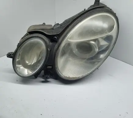 Mercedes-Benz E W211 Headlight/headlamp A0028202426
