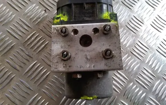 Renault Megane II ABS Pump 0265216953 8200176161 0273004678