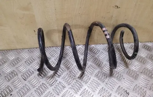 BMW 5 E39 Front coil spring