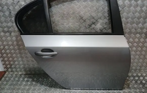 BMW 5 E60 E61 Rear door