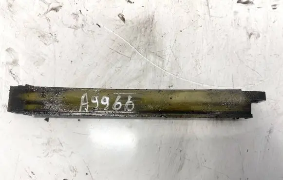 Nissan Primera Slide rail for timing chain 