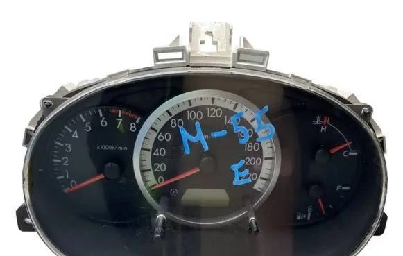 Mazda 5 Speedometer (instrument cluster) C23555430 CC33B K9001