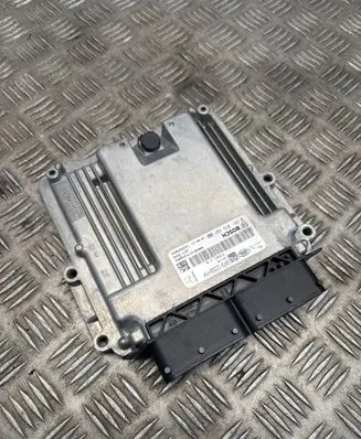 Land Rover Evoque I Engine control unit/module GX7312C520FAF DZL70 1039S890