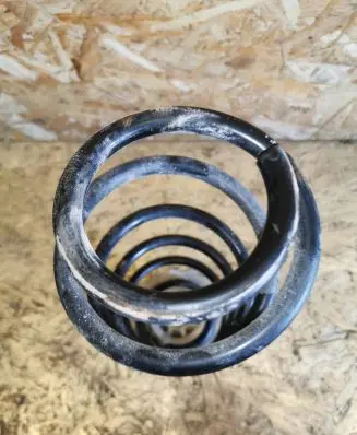 Mercedes-Benz B W245 Rear coil spring