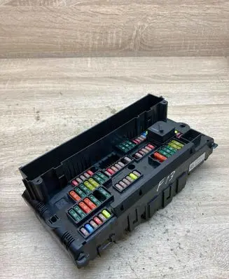 BMW 6 F12 F13 Fuse module 9252815 1670487