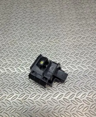 Volkswagen Golf VIII Other devices 5H0947145D