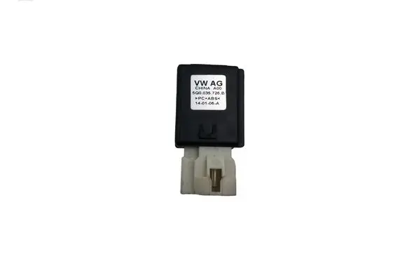 Skoda Octavia Mk3 (5E) USB socket connector 5Q0035726B