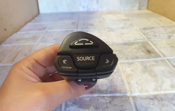 Nissan X-Trail T30 Multifunctional control switch/knob 25552EQ300 2845RA