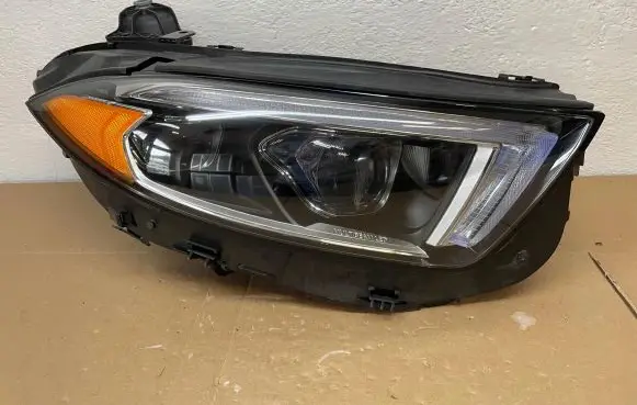 Mercedes-Benz CLS W257 Headlight/headlamp A2579063402