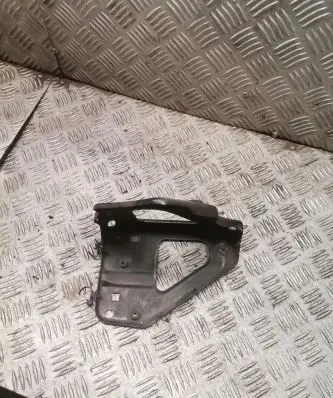 Audi A6 S6 C6 4F Fender mounting bracket 4f0821136a